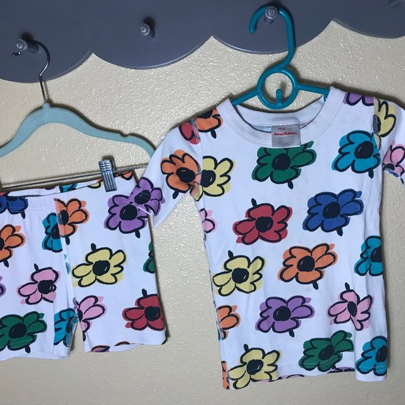 Hanna Andersson Organic Cotton Flower Pajamas set size 5T - Picture 1 of 5